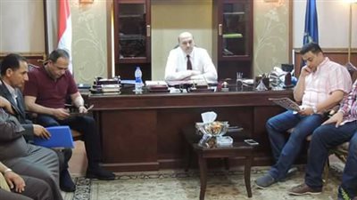 مدير امن الشرقية يعقد اجتماع مع اعضاء الغرفة التجارية مسئولي السلاسل التجارية الكبري لتثبيت الاسعار