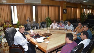 محافظ الاسماعيلية يبحث إعادة تطوير شارع محمد على وحدائق الملاحة بعد الانتهاء من مشروعات الكبارى