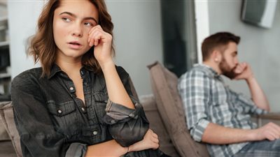 أثر عدم المصارحة على العلاقة الزوجية: كيف يؤثر الصمت على الثقة والتواصل؟