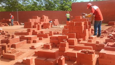 دراسة جدوى مشروع صناعة الطوب الأحمر الفخاري وأرباحه في قطاع البناء