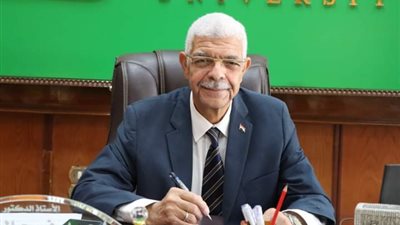 رئيس جامعة المنوفية يعقد إجتماع مجلس الدراسات العليا أون لاين