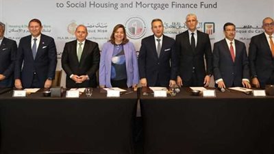 9 بنوك بقيادة «الأهلي ومصر» تمول صندوق الإسكان الاجتماعي بـ50 مليار جنيه