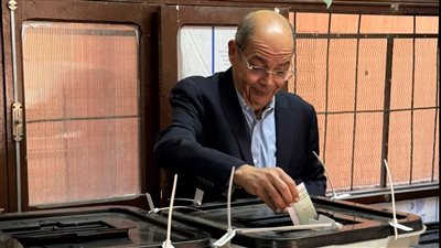 شردي يُدلي بصوته في اليوم الثاني من الانتخابات