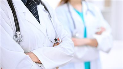 التسوية أو التكليف.. قطاع التمريض التقني يوجه رسالة للتعليم العالي والصحة