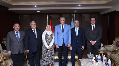 رئيس البنك الزراعي المصري يلتقي محافظ الغربية لدعم جهود تحقيق التنمية الزراعية وتحفيز الاستثمار في القطاعات الإنتاجية بالمحافظة