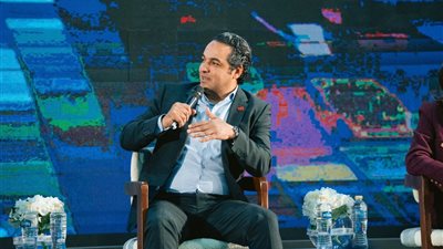 عمرو فتحي: إي آند مصر ترسخ إستراتيجية ذكاء إصطناعي مستدامة قائمة على البيانات والحوكمة والتحول المؤسسي الشامل
