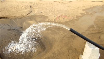 الهيئة الهندسية تبدأ في حفر بئر استعواضي بمحطة مياه الفرافرة