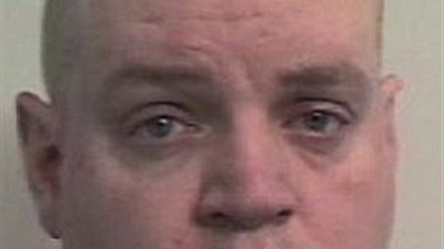 بالصور.. أب يعترف بمقتل طفله أمام المحكمة