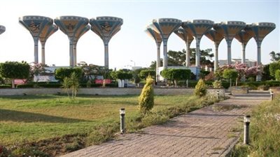 ثلاثة برامج تدريبية للموجهين والمعلمين ذوي الخبرة بجامعة قناة السويس