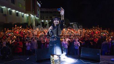 بالصور.. ساندي تُخرج أول دفعة من المعهد العالي للعلوم الإدارية