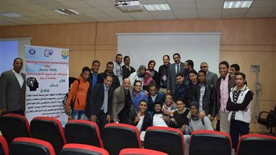 بالصور:جامعة أسوان تفوز بتمويل 5 مشروعات تخرج من أكاديمية البحث العلمى