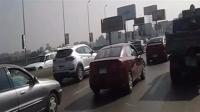 كثافات مرورية بسبب حادث بكوبرى 15 مايو