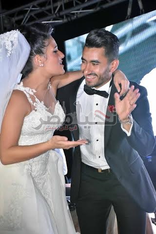 بالصور.. تامر حسنى وألاكوشنير يشعلان "حفل زفاف محمد ومريم"