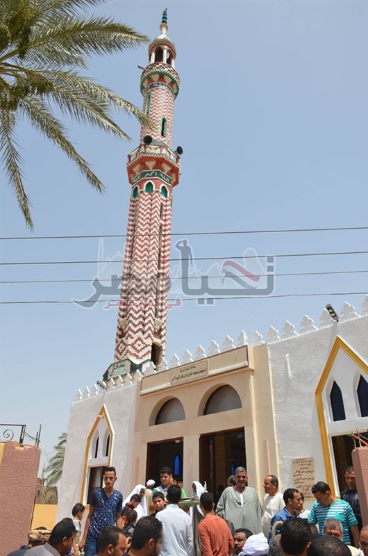 السكرتير العام لمحافظة الاسماعيلية يفتتح مسجد "برالوالدين " بعزبة السلامونى  بالمحسمة القديمة