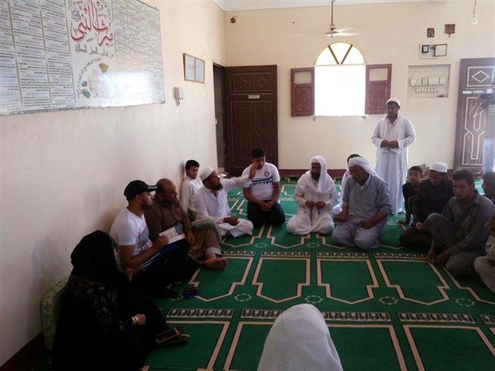 بالصور.. شباب الريف يجتمع مع أهالي قريه "الهميصه" لحل مشاكلهم 