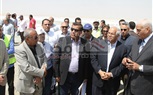 وزير النقل يتفقد طريق القاهرة  السويس