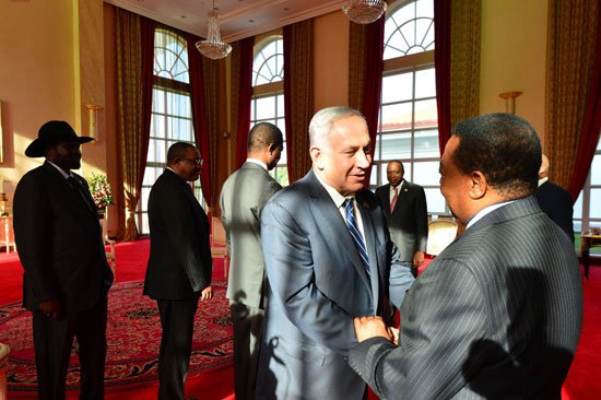 بالصور.. رئيس الوزراء الإسرائيلى يلتقى قادة دول حوض النيل
