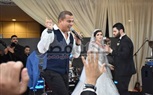 بالصور.. عمرو دياب ونيكول سابا.. يشعلان حفل زفاف 