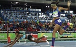 بالصور.. العداءة شوني ميلر تقتنص الذهبية الأولمبية بطريقة مبتكرة
