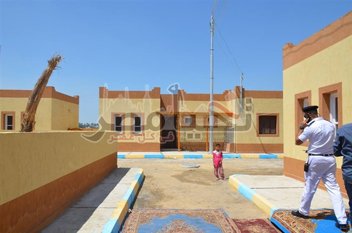 محافظ الإسماعيلية يفتتح 16 منزلا بدويا بقرية البياضية بمركز ومدينة القنطرة غرب
