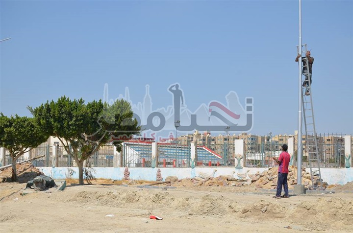 محافظ الاسماعيلية ومدير الأمن يتفقدان أعمال تطوير حديقة الشيخ زايد بحى ثالث