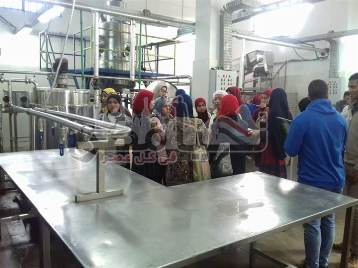 بالصور.. طلاب زراعة قناة السويس فى تدريب عملى بمصانع غذائية ببورسعيد
