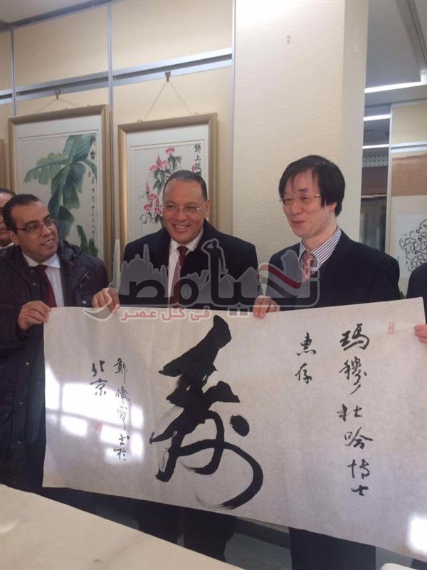 أثناء زيارتة للصين رئيس جامعة القناة يتفقد متحف الشاعر الكبير "كوموجو"