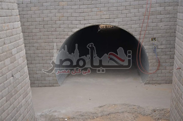 محافظ الاسماعيلية يتفقد أعمال تشطيب مشروع نفق المشاه أمام جامعة قناة السويس