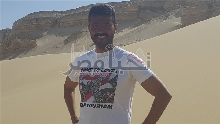 خالد النبوي يستكمل تصوير مشاهده بـ "واحة الغروب" فى صحراء الفيوم 