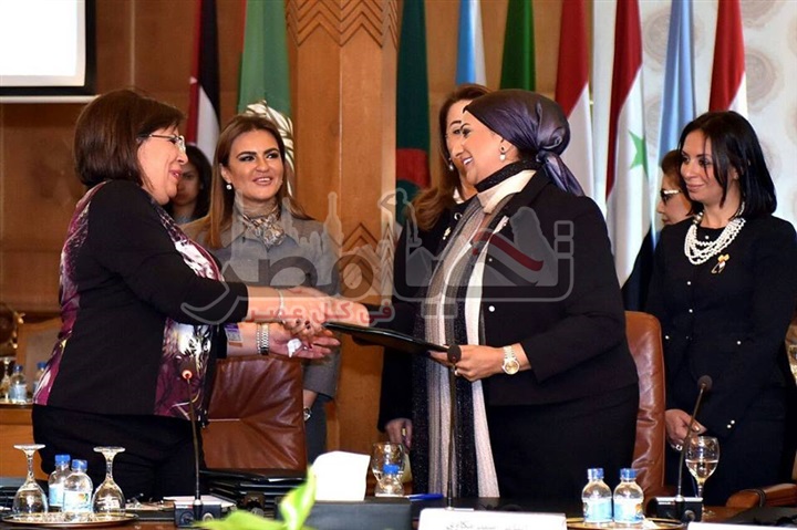 وزيرة التضامن تفتتح مؤتمر "سيدات اعمال مصر"