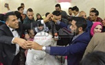 بالصور.. أحمد فلوكس يحقق أمنية أحد معجبيه بحضور حفل زفافه