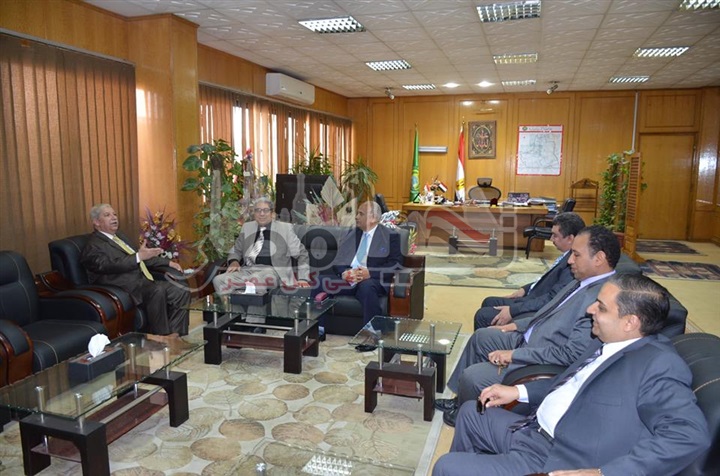 محافظ الاسماعيلية يستقبل نائب رئيس هيئة قضايا الدولة للاسماعيلية و شمال سيناء