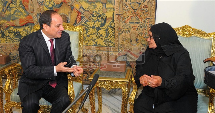 الرئيس السيسي يستقبل الحاجة "سبيلة" المتبرعة بكل ثروتها لصندوق تحيا مصر