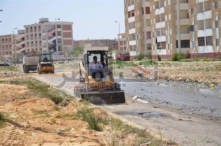 محافظ الاسماعيلية يتابع أعمال النظافة والتطوير بمدينة المستقبل