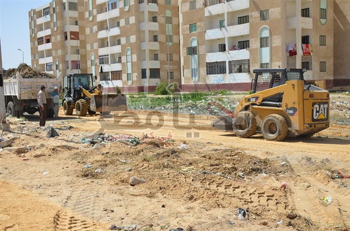 محافظ الاسماعيلية يتابع أعمال النظافة والتطوير بمدينة المستقبل