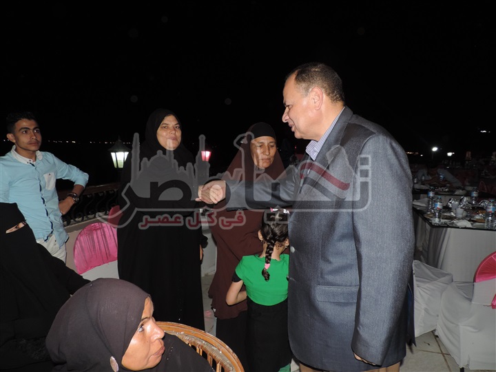 مدير أمن الإسماعيلية يشهد حفل إفطار أسر الشهداء