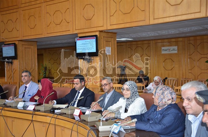 محافظة الإسماعيلية يعقد إجتماع باللجنة العامة لحماية الطفولة والاسرة لاتخاذ عدد من القرارات