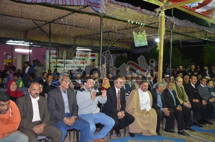 السكرتير المساعد بالإسماعيلية يشهد حفل تكريم رواد مركز شباب "أبوشحاتة"