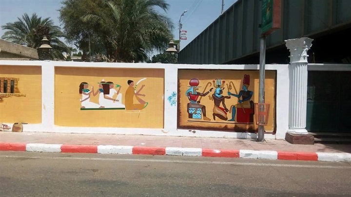 بالصور.. شباب سوهاج يحولون حوائط الشوارع للوحات فنية.. تعرف على الطريقة