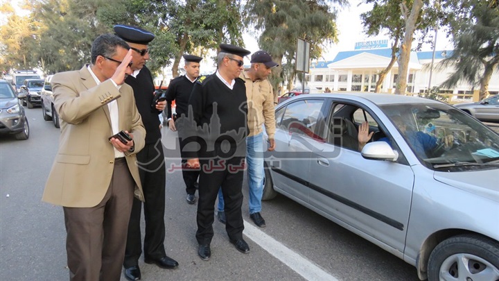 بالصور.. مدير أمن الإسماعيلية يتفقد طريق "نمرة 6" و "محمد على" للإطمئنان على الحالة الأمنية 
