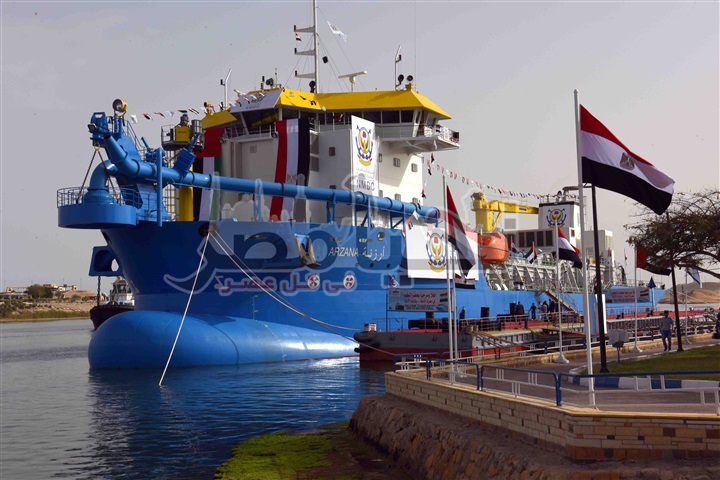 "مميش" و"القمزي" يشهدان تدشين أعمال شركة التحدي المصرية الإماراتية للتكريك والأعمال البحرية