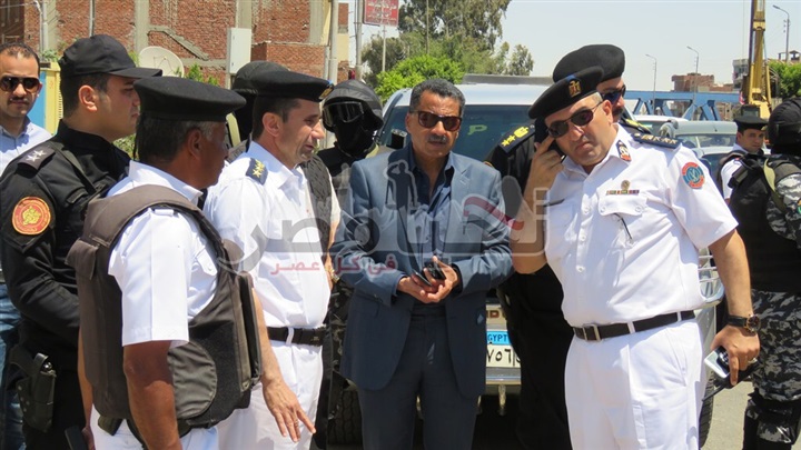 ضبط وتحرير 1329 مخالفة مرورية بقرية " نفيشة" خلال حملة لمرور الإسماعيلية تحت إشراف مدير الأمن