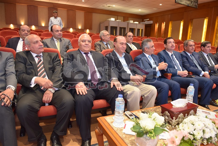 "مميش" يستقبل وفد الهيئة العليا للانتخابات برئاسة المستشار لاشين إبراهيم