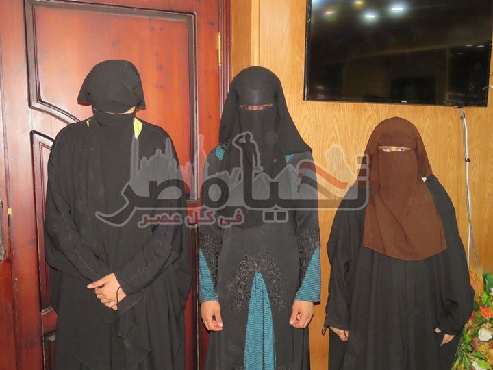 ضبط شابان وفتاة يرتديان النقاب وبحوزتهم سلاح أمام محل صاغة بشارع "السلطان حسين" بالإسماعيلية
