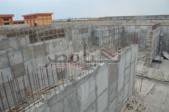 محافظ الإسماعيلية يتفقد أعمال المرحلة الأولى لمشروع  محطة مياه الشرب بمدينة المستقبل السكنية