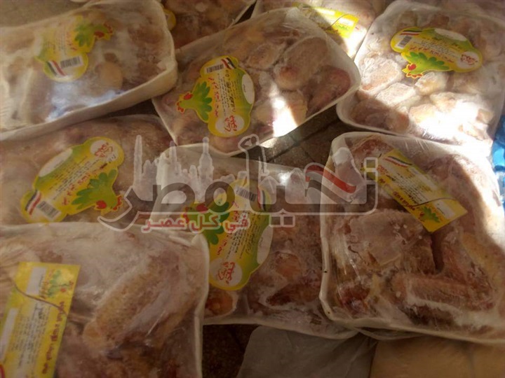 تموين الإسماعيلية تشن حملة على مطاعم المستقبل تسفر عن ضبط كمية من اللحوم ومصنعات الدجاج منتهية الصلاحية