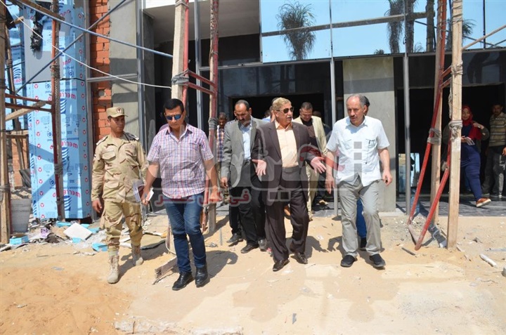 محافظ الإسماعيلية يتفقد أعمال تطوير مستشفى أبو خليفة للطوارىء والحوادث