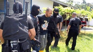 ماليزيا : اعتقال