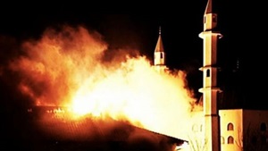 حريق متعمد يدمر مسجد