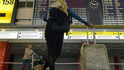 تأخُر فتح الخطوط الجوية بين مصر وروسيا يهدد مستقبل السياحة